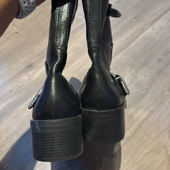 Laroude Black Leather Ankle Boots - Picture 6 of 8